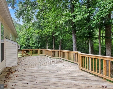 3915 Carlyle Court - Photo Thumbnail 32