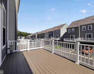 1743 Autumn Maple Leaf Drive - Photo Thumbnail 17