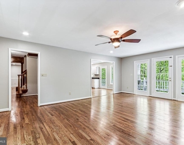 12203 Ashley Court - Photo Thumbnail 6