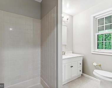 12203 Ashley Court - Photo Thumbnail 24