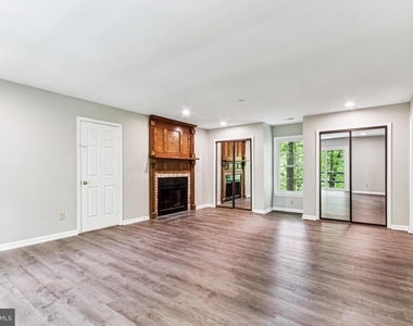 12203 Ashley Court - Photo Thumbnail 13
