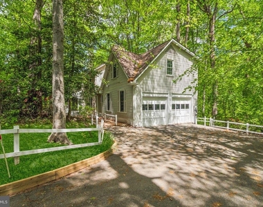 12203 Ashley Court - Photo Thumbnail 1