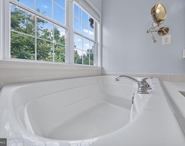 5602 Wheelwright Way - Photo Thumbnail 27