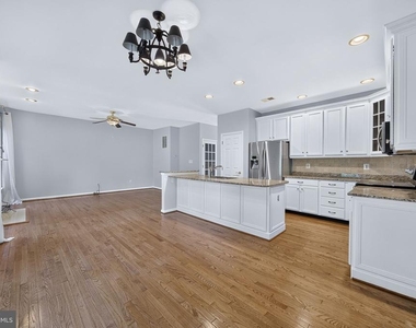 5602 Wheelwright Way - Photo Thumbnail 13