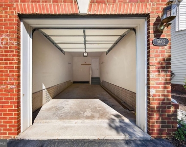 5602 Wheelwright Way - Photo Thumbnail 3