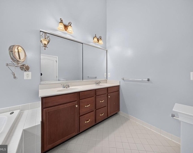 5602 Wheelwright Way - Photo Thumbnail 24