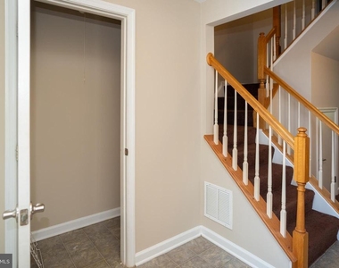 10246 Whitworth Lane - Photo Thumbnail 15