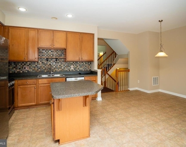 10246 Whitworth Lane - Photo Thumbnail 26