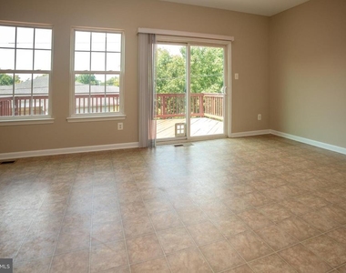 10246 Whitworth Lane - Photo Thumbnail 33