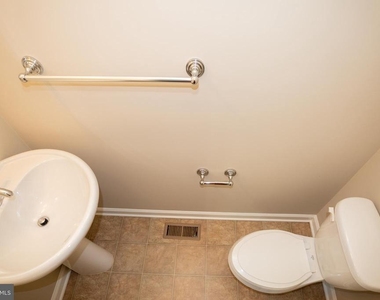 10246 Whitworth Lane - Photo Thumbnail 19