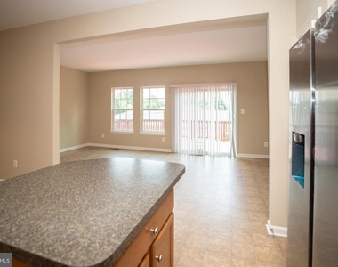 10246 Whitworth Lane - Photo Thumbnail 31