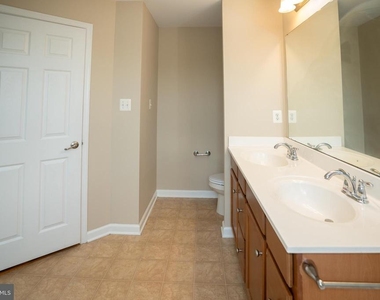 10246 Whitworth Lane - Photo Thumbnail 47