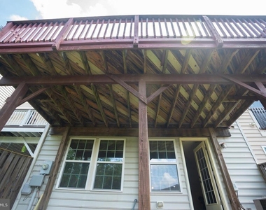 10246 Whitworth Lane - Photo Thumbnail 12