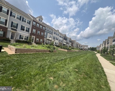 9389 Barnes Loop - Photo Thumbnail 11