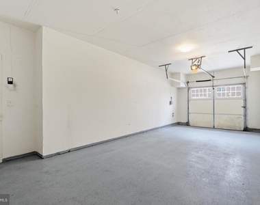 9202 Charleston Drive - Photo Thumbnail 20