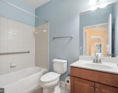 9202 Charleston Drive - Photo Thumbnail 17