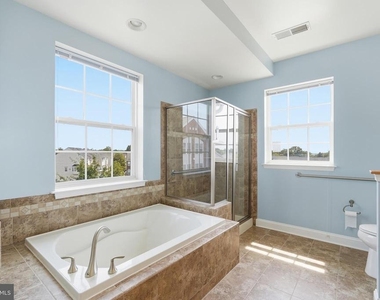 9202 Charleston Drive - Photo Thumbnail 19
