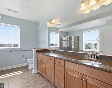 9202 Charleston Drive - Photo Thumbnail 18