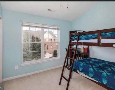 43775 Clemens Terrace - Photo Thumbnail 8