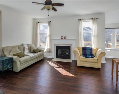 43775 Clemens Terrace - Photo Thumbnail 3
