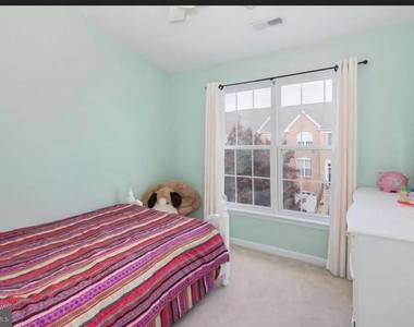 43775 Clemens Terrace - Photo Thumbnail 5