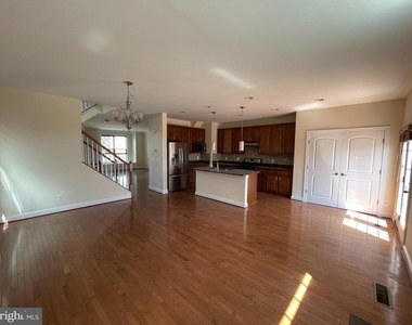 42751 Puller Terrace - Photo Thumbnail 11