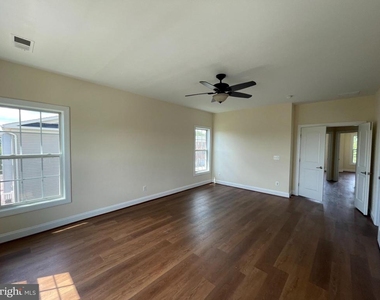 42751 Puller Terrace - Photo Thumbnail 19