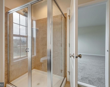 22635 Norwalk Square - Photo Thumbnail 25