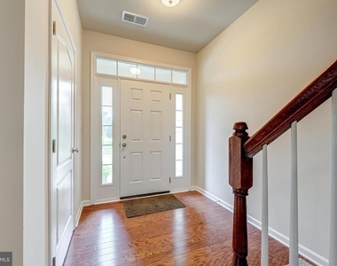 22635 Norwalk Square - Photo Thumbnail 1