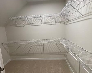 43805 Middleway Terrace - Photo Thumbnail 17