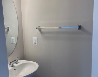 43805 Middleway Terrace - Photo Thumbnail 11