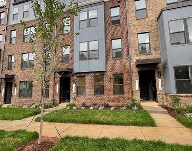 43805 Middleway Terrace - Photo Thumbnail 36