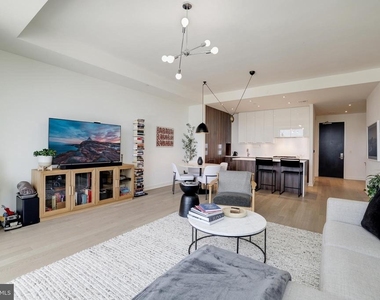 1650 Silver Hill Drive - Photo Thumbnail 9