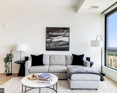 1650 Silver Hill Drive - Photo Thumbnail 6