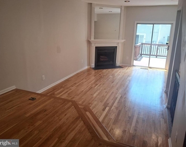 6204 Little Valley Way - Photo Thumbnail 3