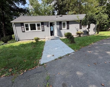 9101 Wildwood Street - Photo Thumbnail 6