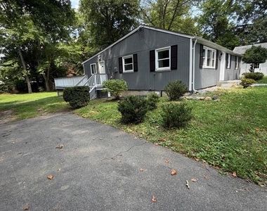 9101 Wildwood Street - Photo Thumbnail 4