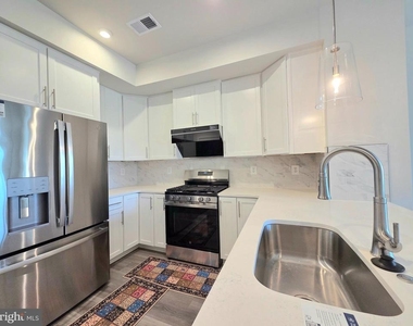 4528 Dandelion Loop - Photo Thumbnail 6