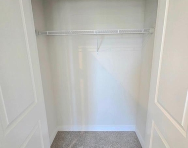 4528 Dandelion Loop - Photo Thumbnail 14