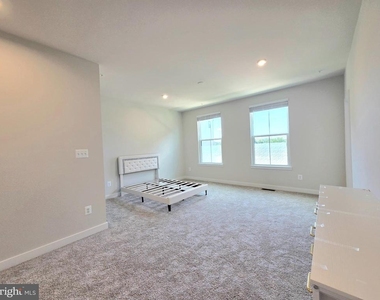 4528 Dandelion Loop - Photo Thumbnail 24