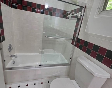 9929 Barnsbury Court - Photo Thumbnail 17