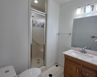 9929 Barnsbury Court - Photo Thumbnail 13