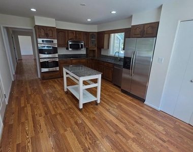9929 Barnsbury Court - Photo Thumbnail 1