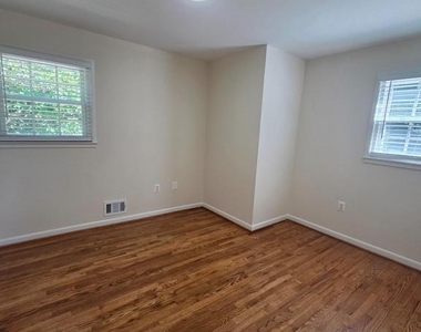 9929 Barnsbury Court - Photo Thumbnail 19