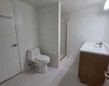 9929 Barnsbury Court - Photo Thumbnail 24