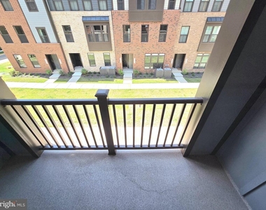 4540 Dandelion Loop - Photo Thumbnail 25