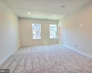 4540 Dandelion Loop - Photo Thumbnail 29