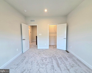 4540 Dandelion Loop - Photo Thumbnail 40