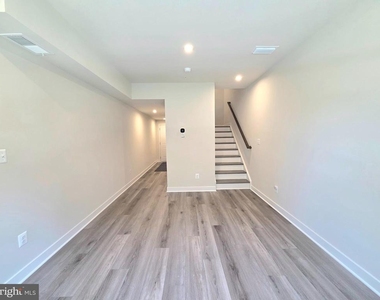 4540 Dandelion Loop - Photo Thumbnail 4
