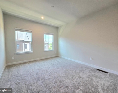 4540 Dandelion Loop - Photo Thumbnail 42